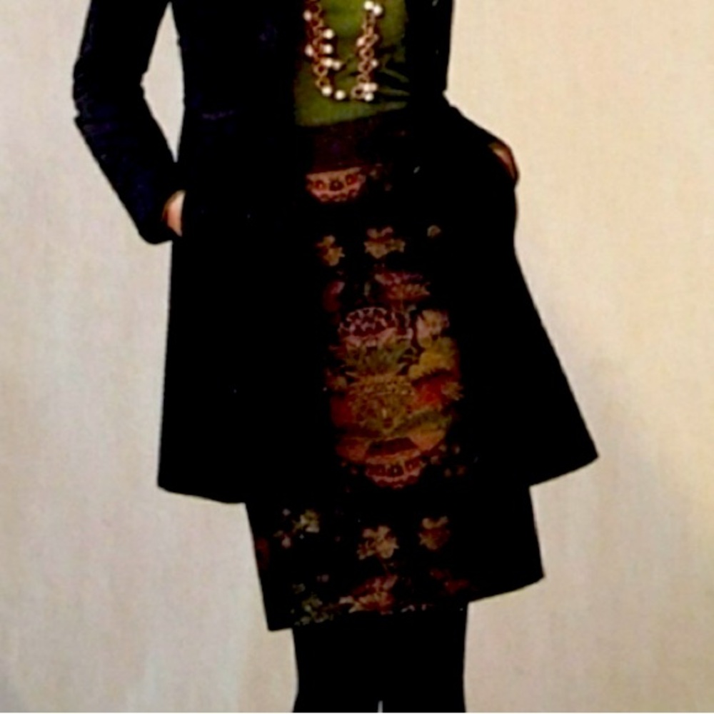 EUC CAbi chinoiserie skirt
